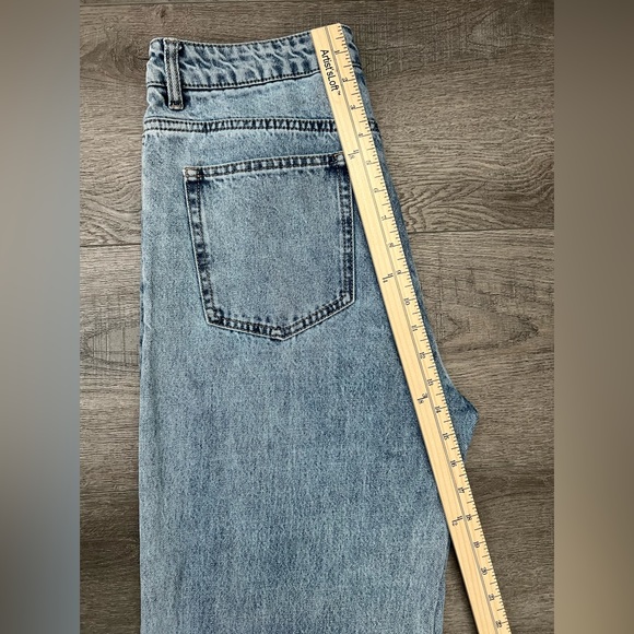 H&M Wide High Waist Jeans | Women’s | Size: 8 | Color: Blue - Picture 8 of 16